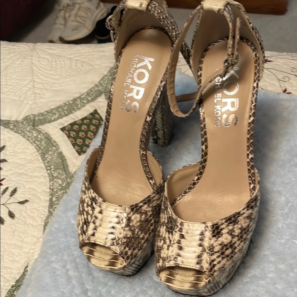 Michael Kors Tan and Cream Peep-Toe Heels